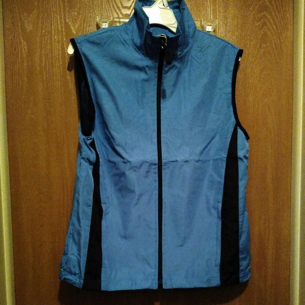 North End Women's Ezem System Zipper Pockets Full Zip Vest Vented New